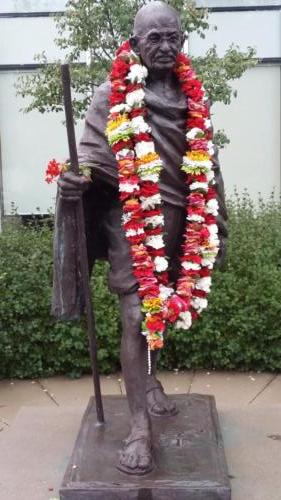 Gandhi statue Oct 2-2016